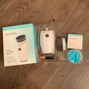Proactiv Pore Cleansing Brush (Brand new)